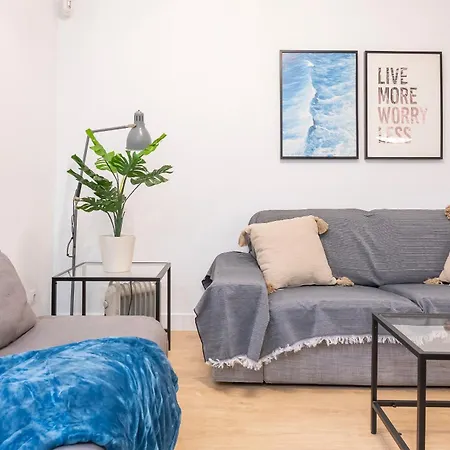 Moderno Apartamento En El Centro By Bebalmy Madrid Exterior photo